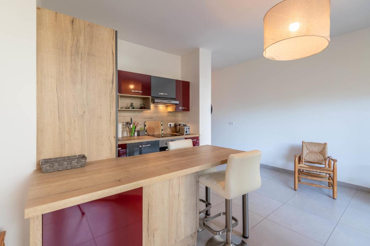 Charming Apartment With Balcony And Parking Near The Center Of Annecy Extérieur photo